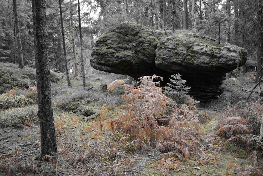 skála na Ostaši